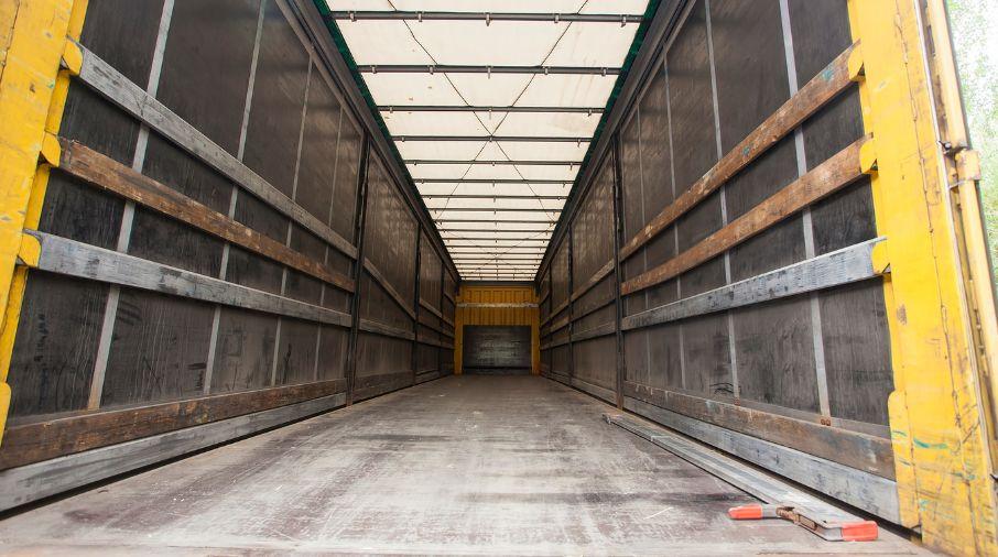 Como organizar a distribuição de carga na carreta do caminhão
