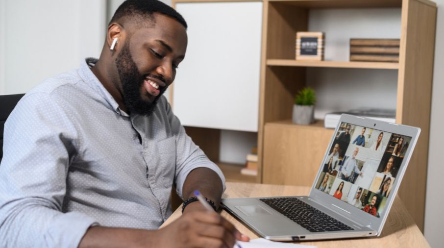 Como a capacitação pode transformar a carreira do caminhoneiro
